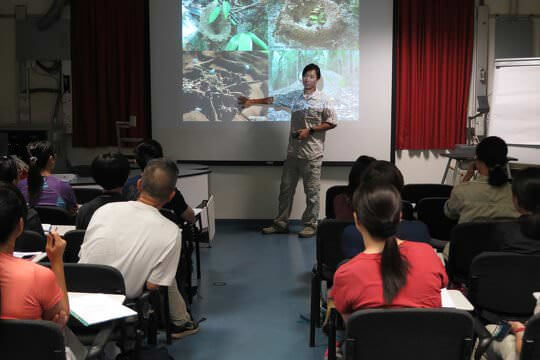 Mr.Lee Kei, PhD student of the School of Biological Sciences, The University of Hong Kong gave a themed talk: “ Take ants as an example, observe urban ecology by scientific method.”